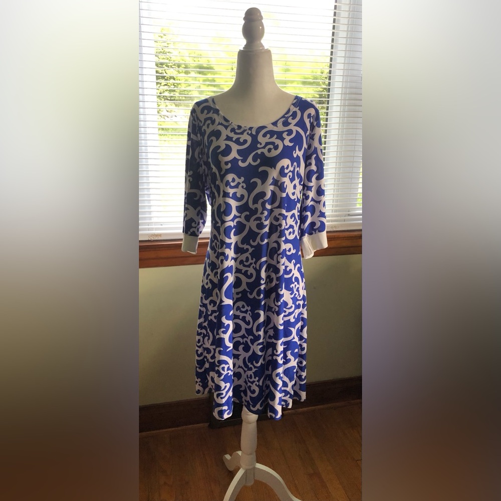Elegant Blue and White Patterned Dress